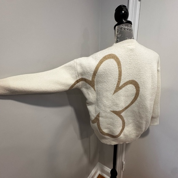 Le Lis Women’s small Cream Pullover Sweater Large Floral Daisy Outline Crew Neck - Picture 13 of 16